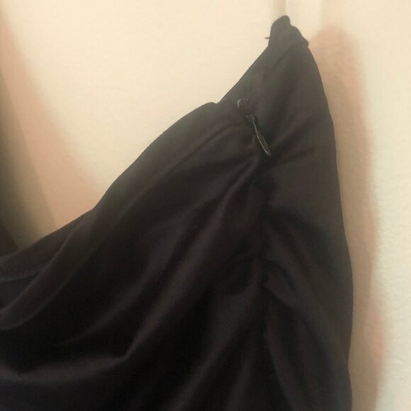 NWT Pretty LIttle Thing one shoulder ruched black dress sz 10 - Picture 6 of 9